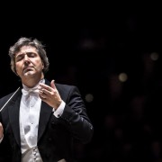 La Sinfónica de Tenerife tiende un puente musical entre España y Rusia con Daniel Raiskin al frente