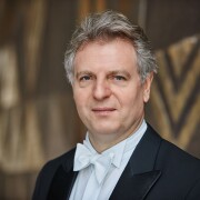 Karl-Heinz Steffens director