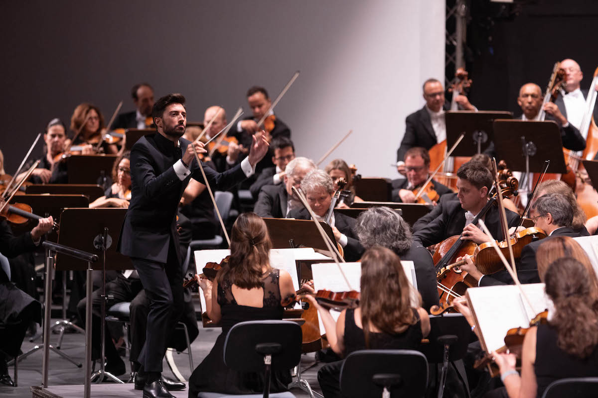 Antonio Méndez dirige La Grande de Schubert con la Sinfónica de Tenerife